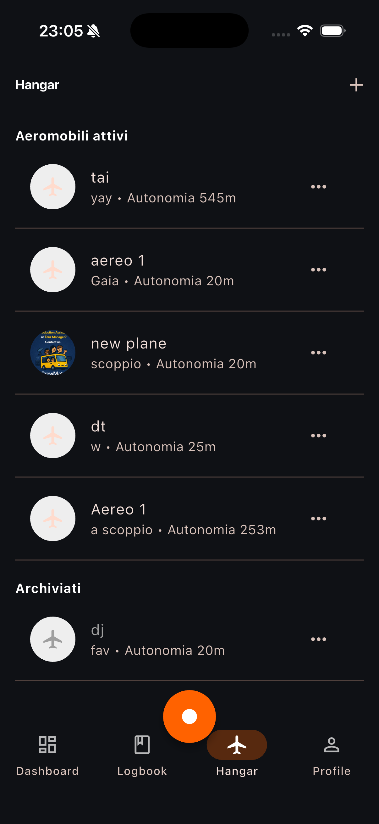 Hangar screen showing active and archived aircraft
